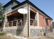 Satılır 4 otaqlı 200 m2 bağ evi Quba