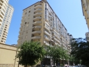 İcarəyə verilir 3 otaqlı 100 m2 ofis Nizami m.