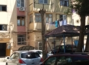 Satılır 3 otaqlı 70 m2 köhnə tikili 8 km