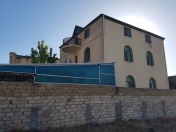 Satılır 8 otaqlı 600 m2 villa 9 mkr