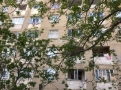 Satılır 4 otaqlı 90 m2 köhnə tikili Y.Günəşli