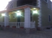 İcarəyə verilir 5 otaqlı 200 m2 bağ evi Mərdəkan