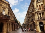 İcarəyə verilir 5 otaqlı 200 m2 köhnə tikili Sahil m.