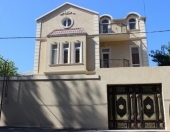 Satılır 6 otaqlı 340 m2 villa 6 mkr