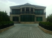 İcarəyə verilir 4 otaqlı 380 m2 bağ evi Bilgəh
