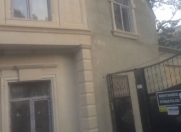 Satılır 7 otaqlı 166.6 m2 obyekt Şah İsmayıl Xətai m.