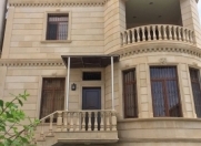 Satılır 7 otaqlı 520 m2 villa 6 mkr