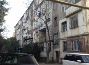 Satılır 2 otaqlı 45 m2 köhnə tikili 1 mkr