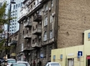 İcarəyə verilir 3 otaqlı 100 m2 köhnə tikili İçəri Şəhər m.