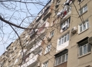 Satılır 5 otaqlı 110 m2 köhnə tikili Neapol dairəsi