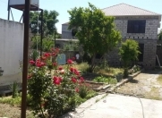 Satılır 8 otaqlı 8000 m2 həyət evi Bakıxanov