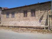 Satılır 3 otaqlı 54 m2 həyət evi Əmircan