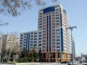 İcarəyə verilir 4 otaqlı 200 m2 yeni tikili Sahil m.