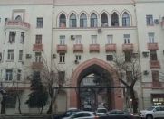 Satılır 4 otaqlı 105 m2 köhnə tikili Heydər Əliyev Mərkəzi