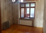 Satılır 4 otaqlı 82 m2 köhnə tikili Y.Günəşli