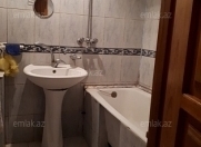 Satılır 5 otaqlı 90 m2 köhnə tikili Y.Günəşli
