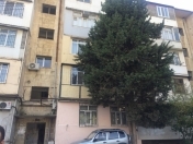 Satılır 3 otaqlı 75 m2 köhnə tikili Musabəyov parkı