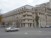 İcarəyə verilir 1 otaqlı 40 m2 köhnə tikili İçəri Şəhər m.