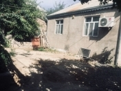 Satılır 4 otaqlı 120 m2 həyət evi Binə