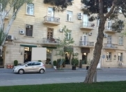 Satılır 1 otaqlı 160 m2 obyekt Səbail r.