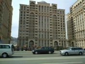 İcarəyə verilir 3 otaqlı 120 m2 yeni tikili Bayıl