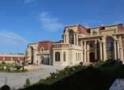 Satılır 10 otaqlı 2800 m2 villa Şüvəlan