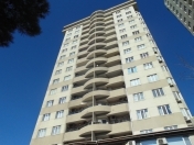 İcarəyə verilir 3 otaqlı 150 m2 yeni tikili Tibb Universiteti