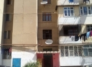 Satılır 2 otaqlı 60 m2 köhnə tikili Həzi Aslanov