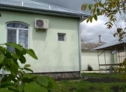 İcarəyə verilir 3 otaqlı 80 m2 yeni tikili Qəbələ