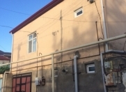Satılır 2 otaqlı 180 m2 həyət evi Zərifə Əliyeva adına park