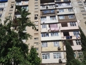 Satılır 3 otaqlı 80 m2 köhnə tikili İnşaatçılar m.