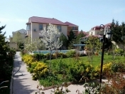 İcarəyə verilir 6 otaqlı 300 m2 villa Botanika bağı
