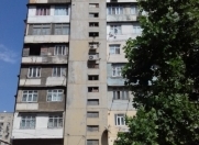 Satılır 4 otaqlı 100 m2 köhnə tikili 20 yanvar m.