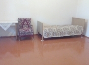 İcarəyə verilir 1 otaqlı 1 m2 həyət evi Biləcəri