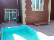 İcarəyə verilir 4 otaqlı 150 m2 bağ evi Şüvəlan