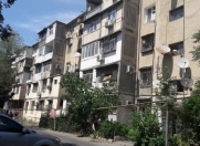 Satılır 3 otaqlı 76 m2 köhnə tikili 8 km