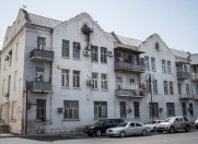 Satılır 3 otaqlı 81 m2 köhnə tikili Ağ şəhər