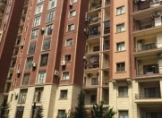 Satılır 4 otaqlı 180 m2 yeni tikili Gənclik m.