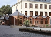 İcarəyə verilir 8 otaqlı 1000 m2 obyekt 8 mkr