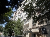 Satılır 3 otaqlı 85 m2 köhnə tikili Ayna Sultanova heykəli