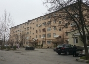 Satılır 4 otaqlı 110 m2 köhnə tikili Şəki