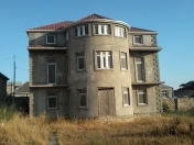 Satılır 6 otaqlı 330 m2 villa Savalan