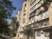 Satılır 3 otaqlı 130 m2 köhnə tikili 6 mkr