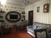 Satılır 3 otaqlı 200 m2 həyət evi AMAY