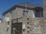 Satılır 6 otaqlı 220 m2 həyət evi Binə