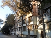 Satılır 4 otaqlı 100 m2 köhnə tikili Ayna Sultanova heykəli