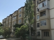 Satılır 2 otaqlı 50 m2 köhnə tikili Gənclik m.