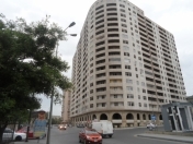 Satılır 3 otaqlı 140 m2 yeni tikili Ayna Sultanova heykəli