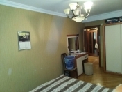 Satılır 2 otaqlı 70 m2 köhnə tikili ABŞ səfirliyi