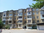 Satılır 3 otaqlı 63 m2 köhnə tikili Neftçilər m.